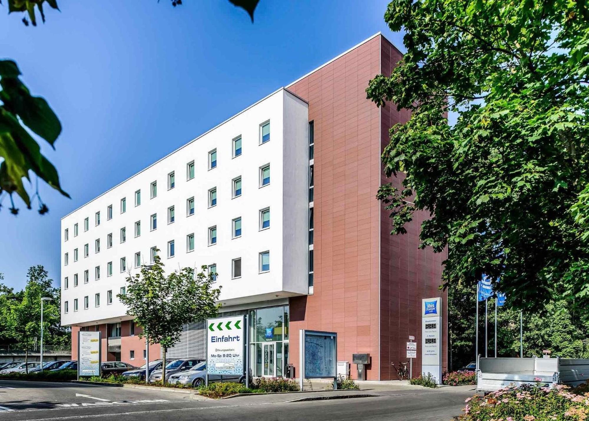 2 günstige Hotels nahe dem Brechthaus in Augsburg