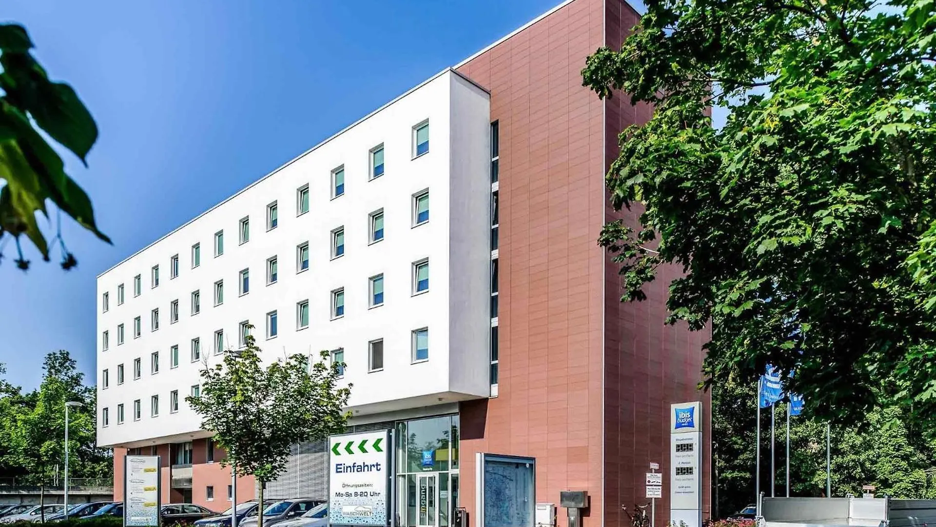 2 günstige Hotels nahe dem Brechthaus in Augsburg
