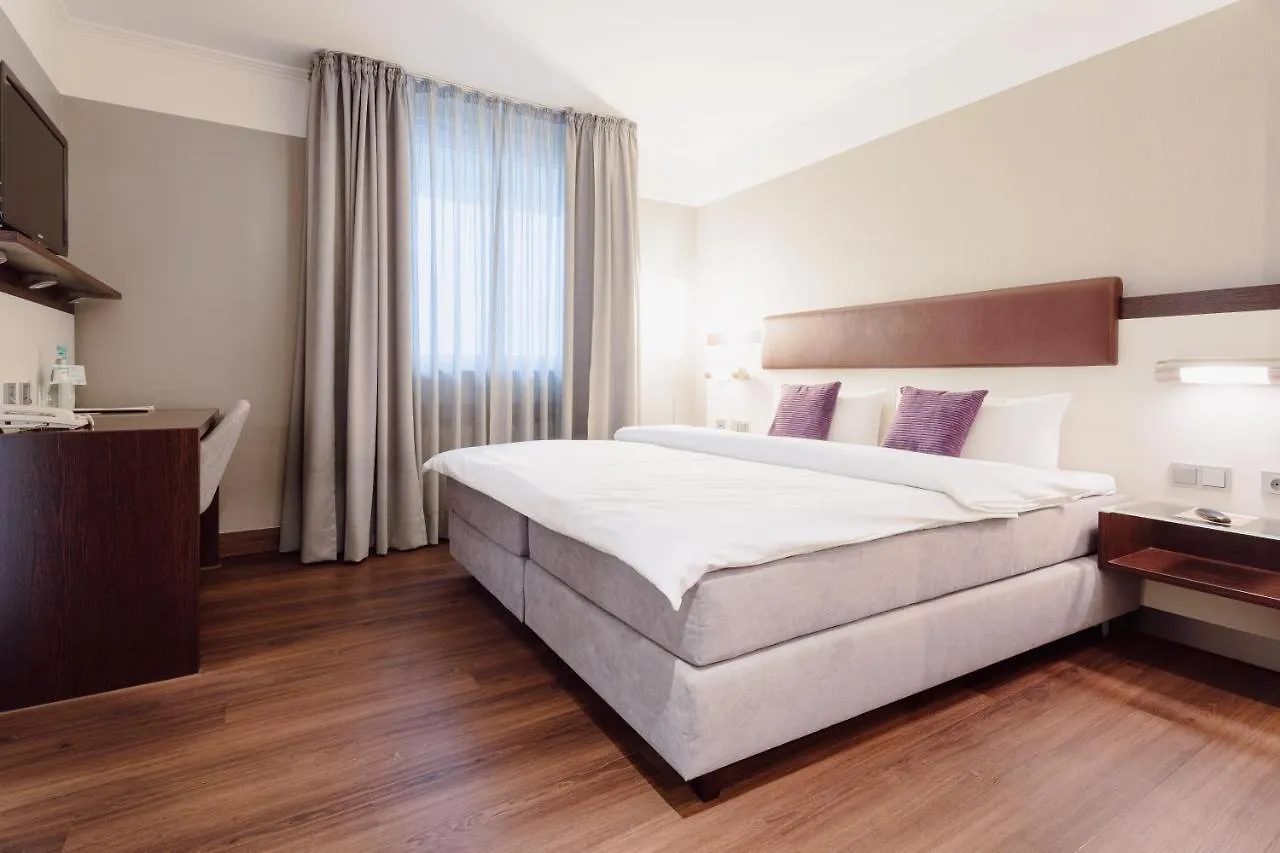 Wo übernachten nahe dem Zwinger: 4 Top 4-Sterne-Hotels