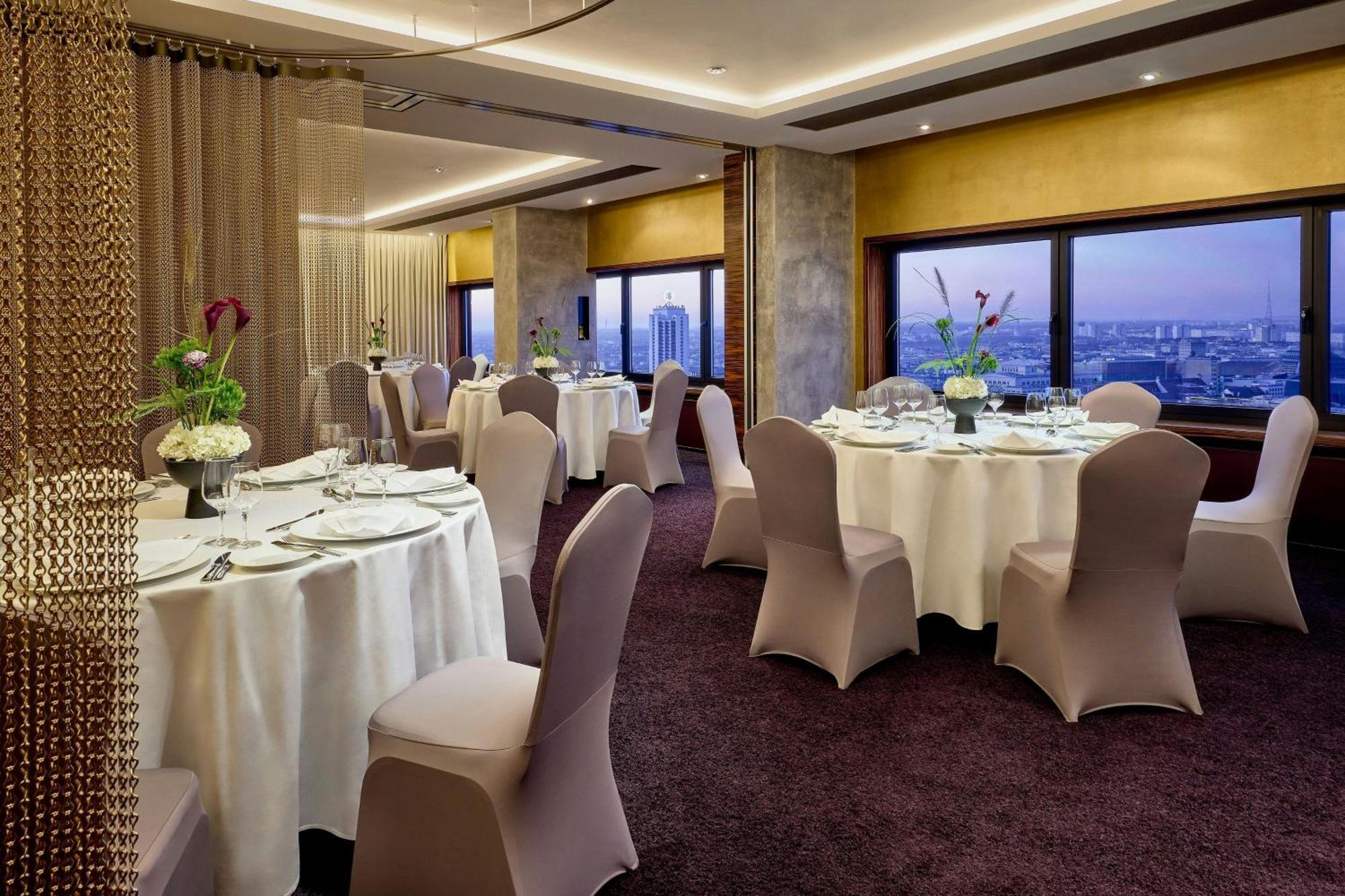 Im Leipziger Zentrum übernachten: 4 Vier-Sterne-Hotels verglichen